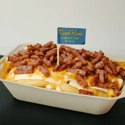 BACON GARLIC CHEESE FRIES